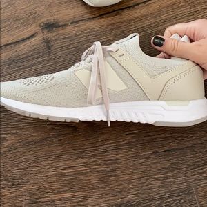New Balance 247 Neutral Tone size 8.5